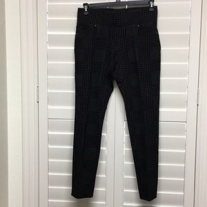 Large (12) Textured Plaid Nanette Lepore Jegging